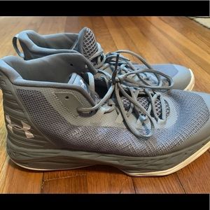Under Armor Basketlball Shoes